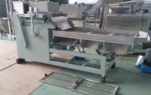 Macadamia Nuts Cutting Machine